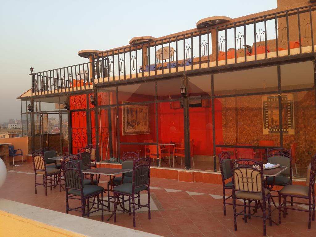 Pyramids Plateau Inn Giza Buitenkant foto