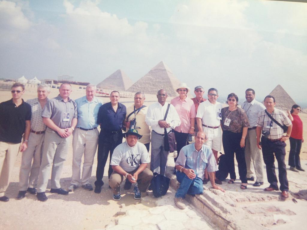 Pyramids Plateau Inn Giza Buitenkant foto